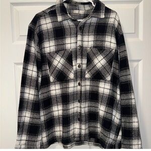 Black and White 100% Cotton Plaid Button-Up Shirt